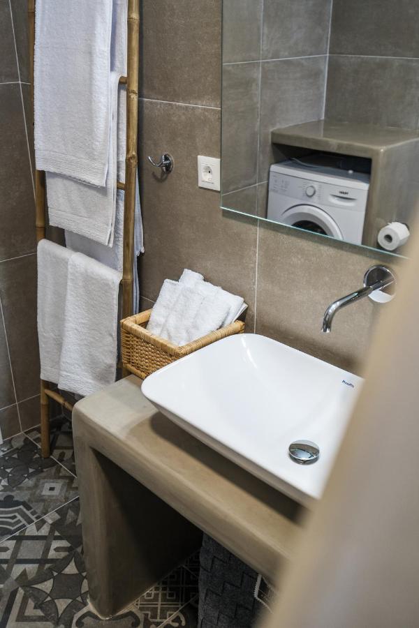 Komis Mansion Exambela Экстерьер фото