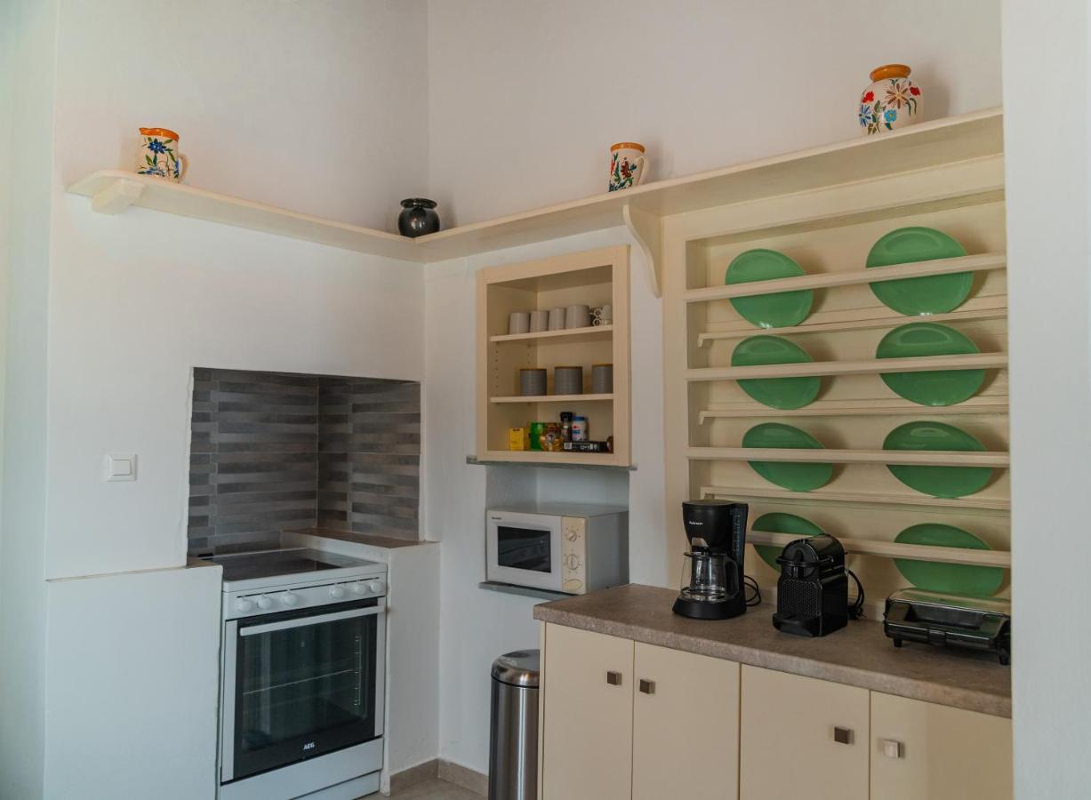 Komis Mansion Exambela Экстерьер фото