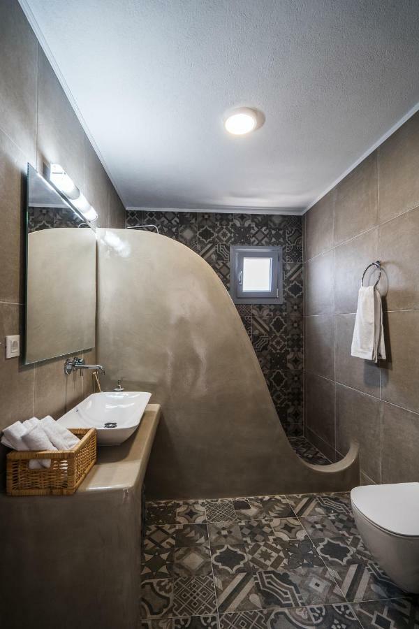 Komis Mansion Exambela Экстерьер фото